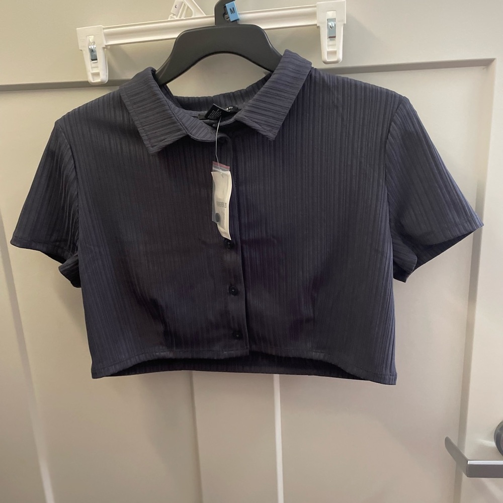 Forever 21 cropped navy button up